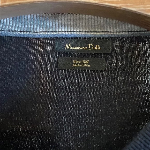 Massimo Dutti Black V-Neck Sweater Classic Design - Picture 2 of 7